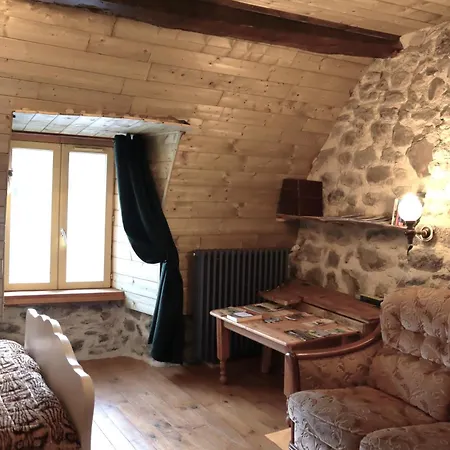 La Verte Salamandre فندق مبيت وإفطار Allanche